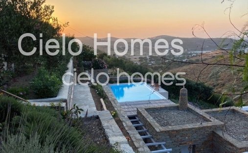 Villa in Makronisos, Aegean, Greece 1