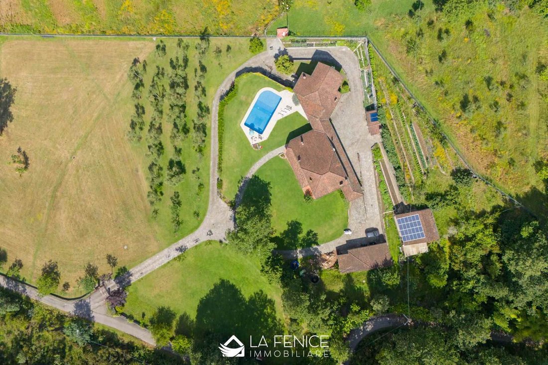 Villa in Beverino, Liguria, Italy 1 - 16723524
