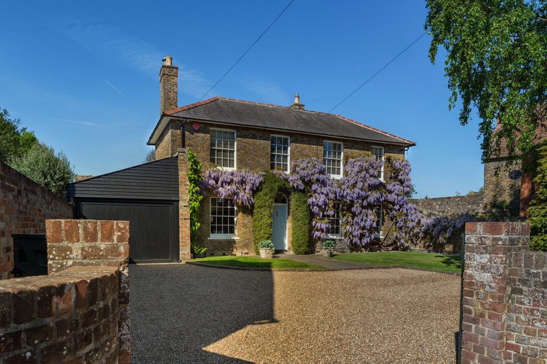 Haus in Sandwich, England 1 - 16720695