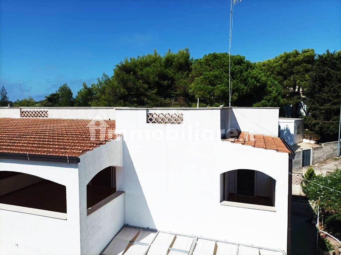 Estate in Leporano Marina, Apulia, Italy 5 - 16721912