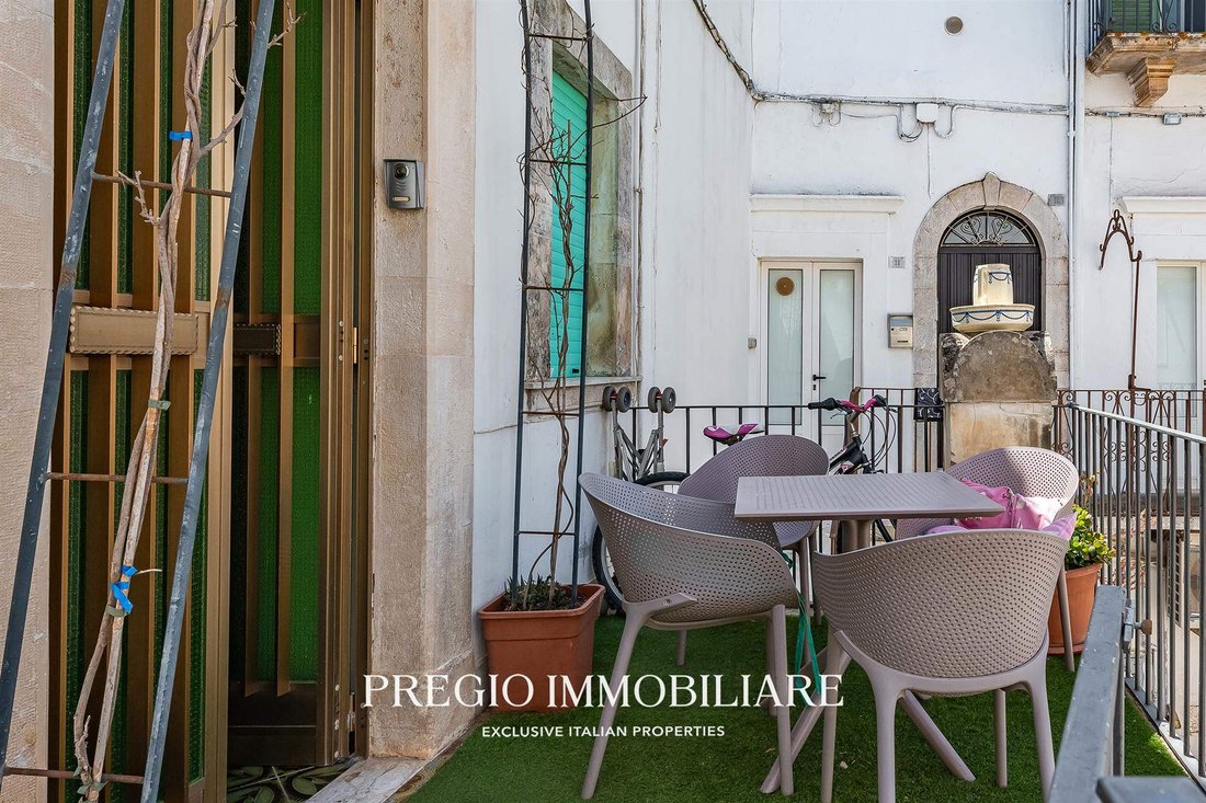 Locorotondo, Apulia, Italy 2 - 16724293