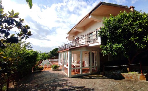 Villa a Magliano in Toscana, Toscana, Italia 1
