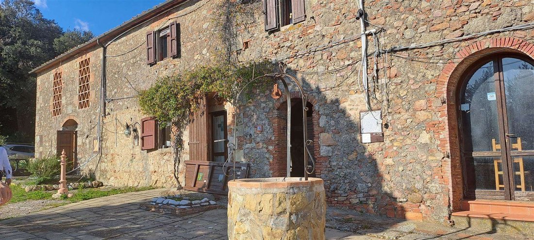 Estate in Sassofortino, Tuscany, Italy 1 - 16723720