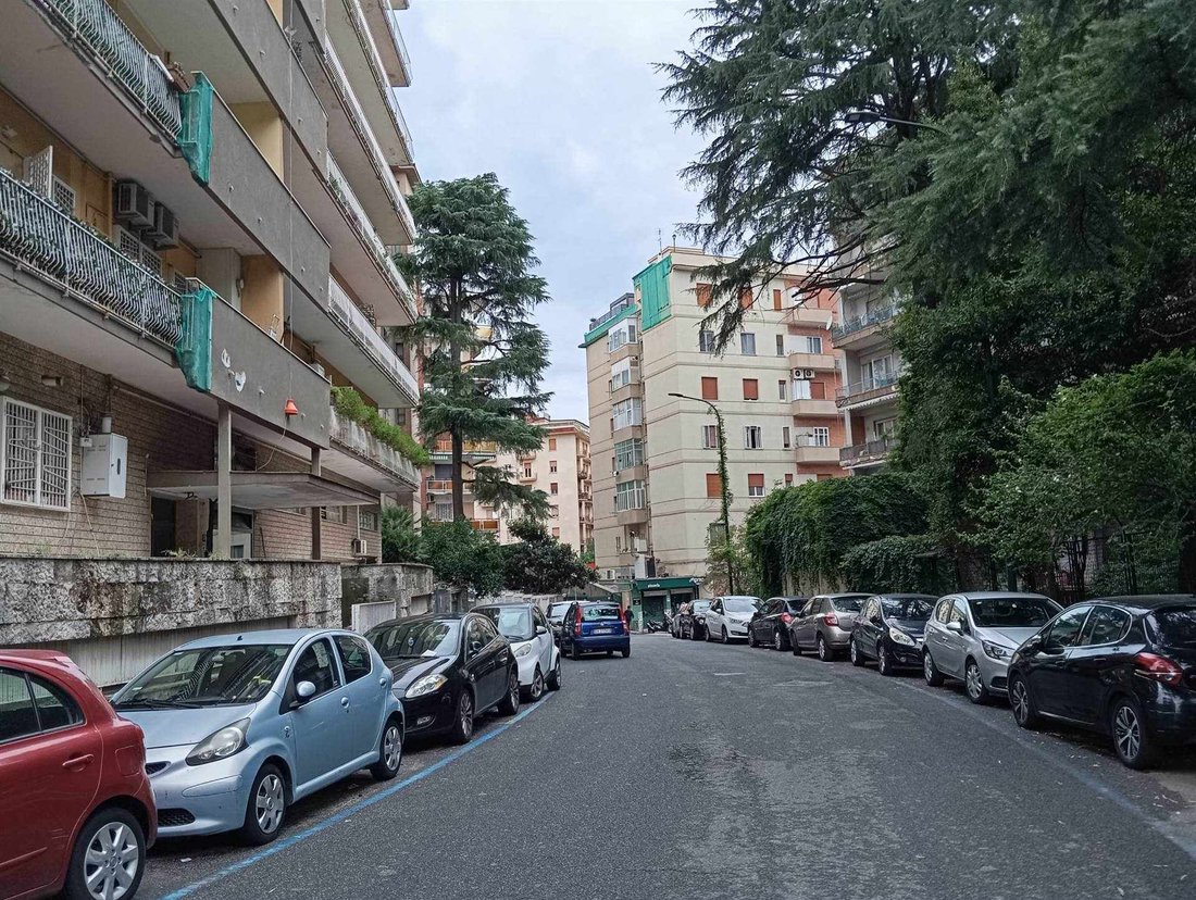 Apartment in Naples, Campania, Italy 4 - 16723740
