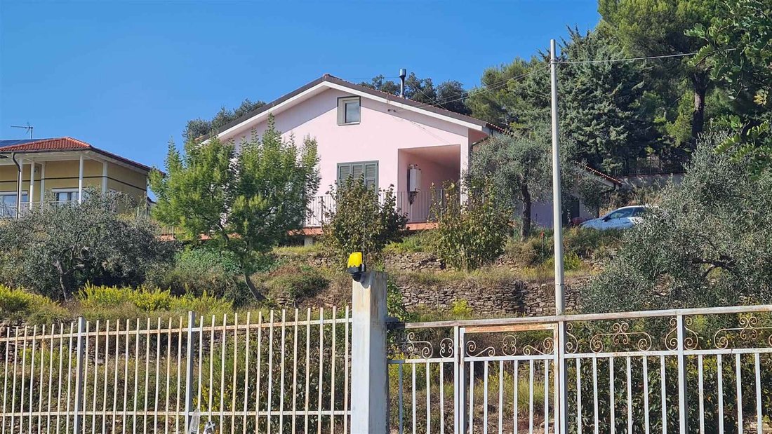 House in Laigueglia, Liguria, Italy 1 - 16722152