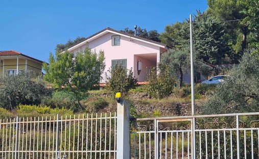 House in Laigueglia, Liguria, Italy 1
