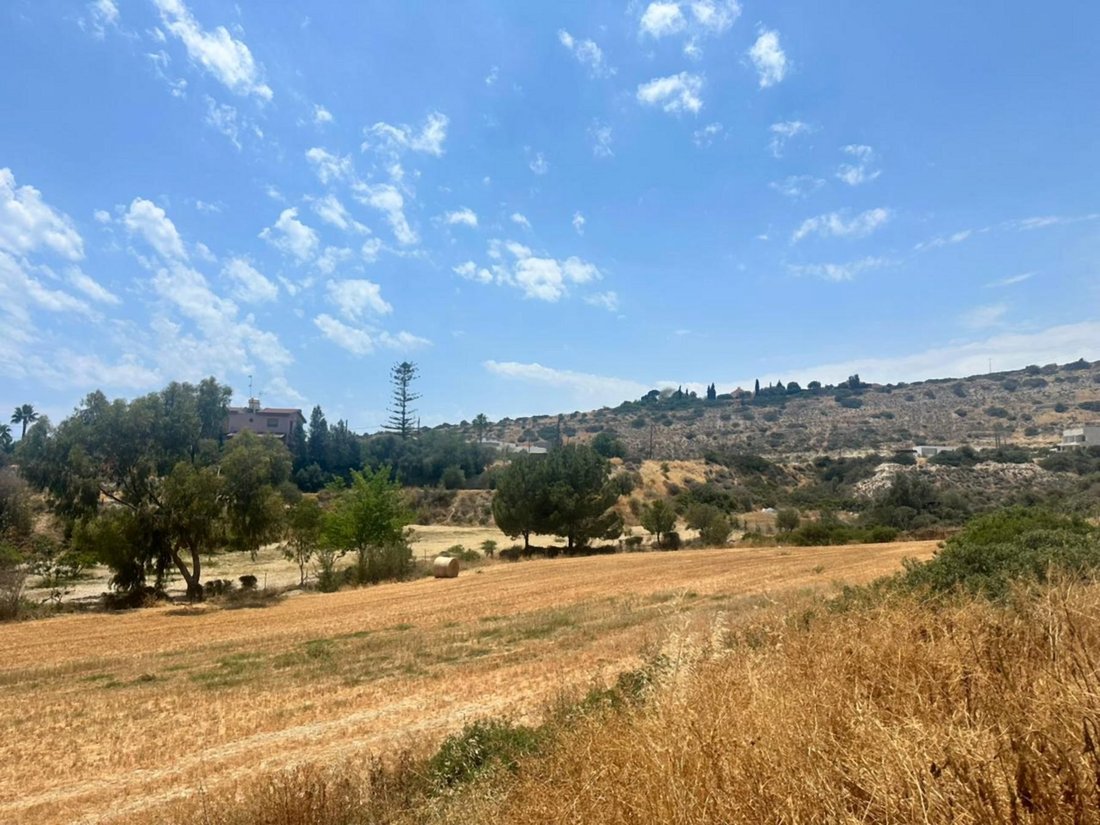 Land in Agios Tychon, Limassol, Cyprus 1 - 16725636