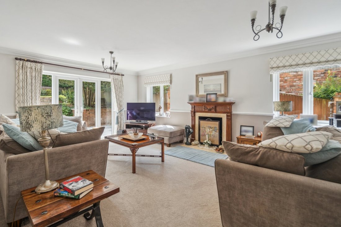 House in Chalfont Saint Peter, England 4 - 16720750