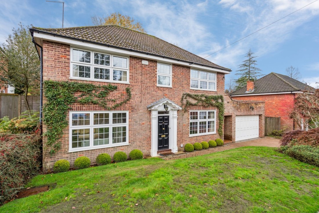 House in Tatling End, Gerrards Cross, England 1 - 16719980