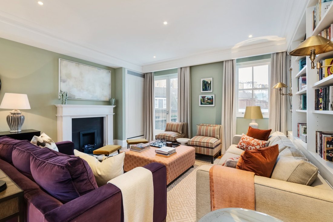 Apartment in Belgravia, Westminster, England 1 - 16720076