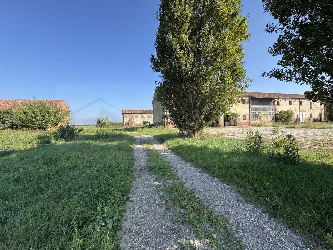 House in Conetta, Veneto, Italy 1 - 16726760