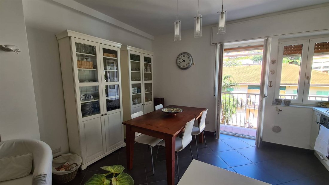 Apartment in Laigueglia, Liguria, Italy 4 - 16722631