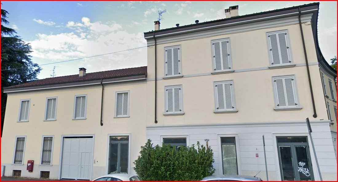 Cazzaniga, Monza, Lombardy 2 - 16722322
