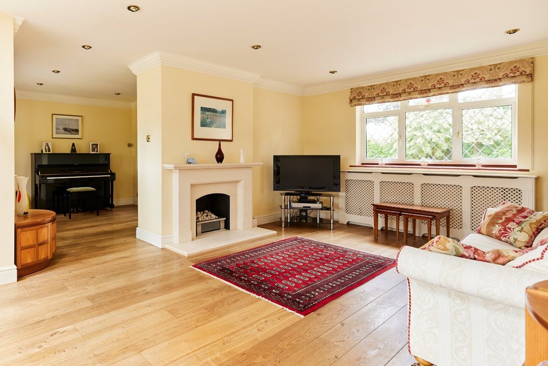 House in Chalfont Saint Peter, England 4 - 16720796