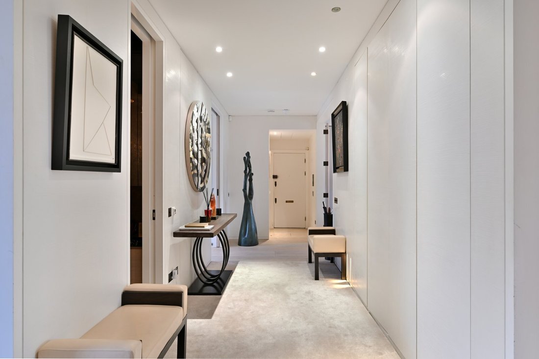 Apartment in Belgravia, Westminster, England 5 - 16720495