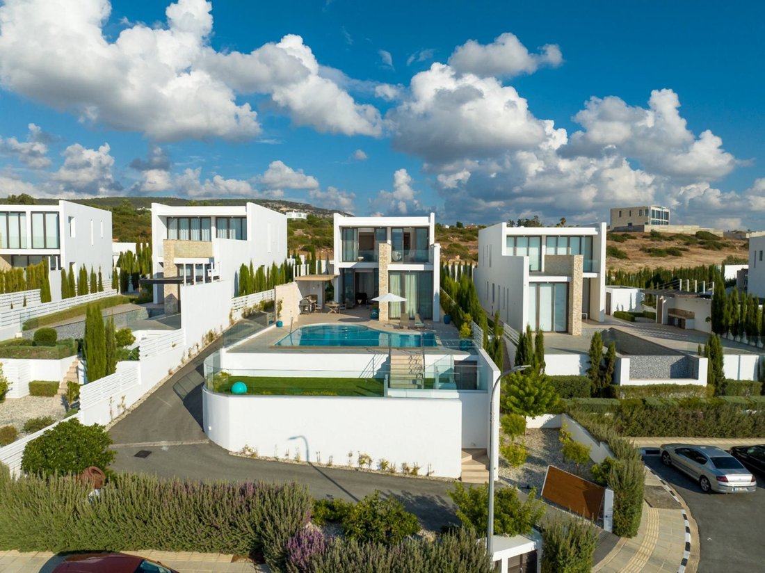 House in Peyia, Paphos, Cyprus 3 - 16725615