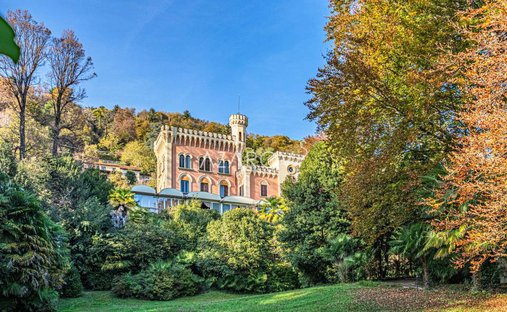 Castle for Sale in Lesa, Piedmont, Italy