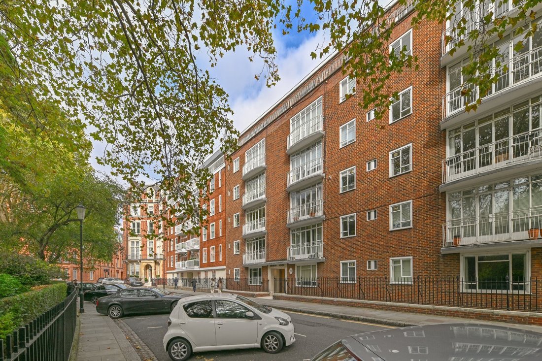 Apartment in Brompton, Kensington And Chelsea, England 2 - 16720360