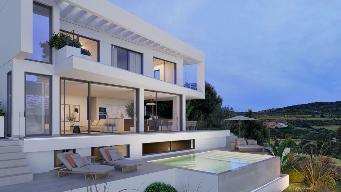 Villa in Estepona, Andalusia, Spain 1 - 16728024