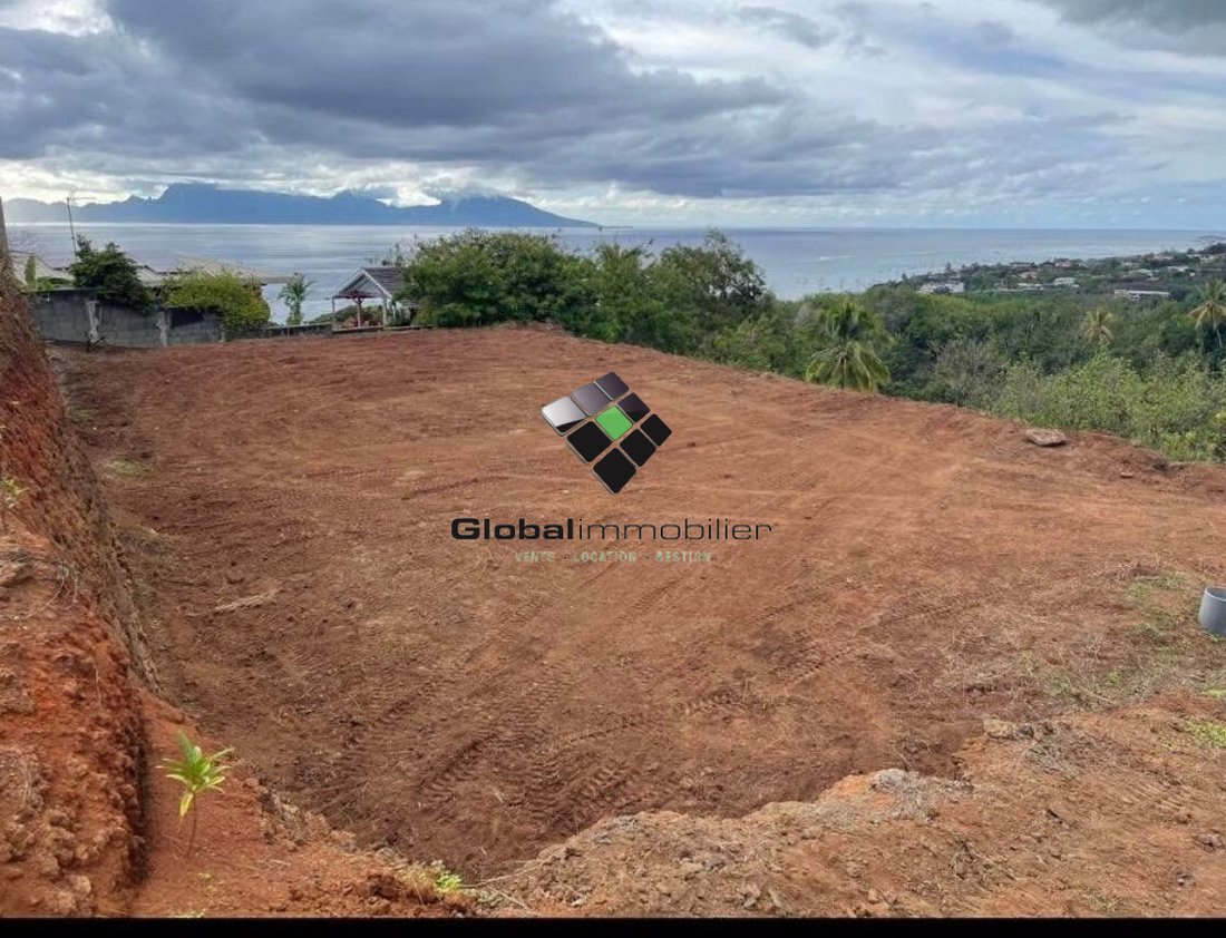 Land in Puna'auia, Windward Islands, French Polynesia 2 - 16062001