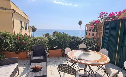 Penthouse in Laigueglia, Liguria, Italy 1