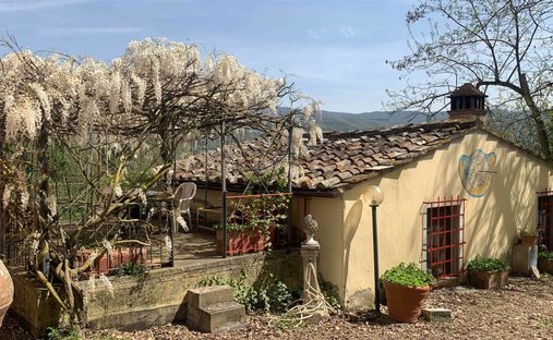 Millennial Castle In The Hills Of Arezzo