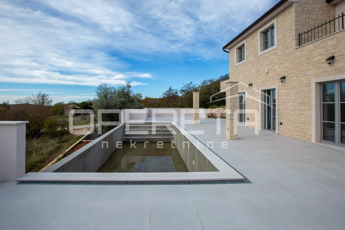 House in Sveti Lovrec Pazenaticki, Istria County, Croatia 2 - 16725555