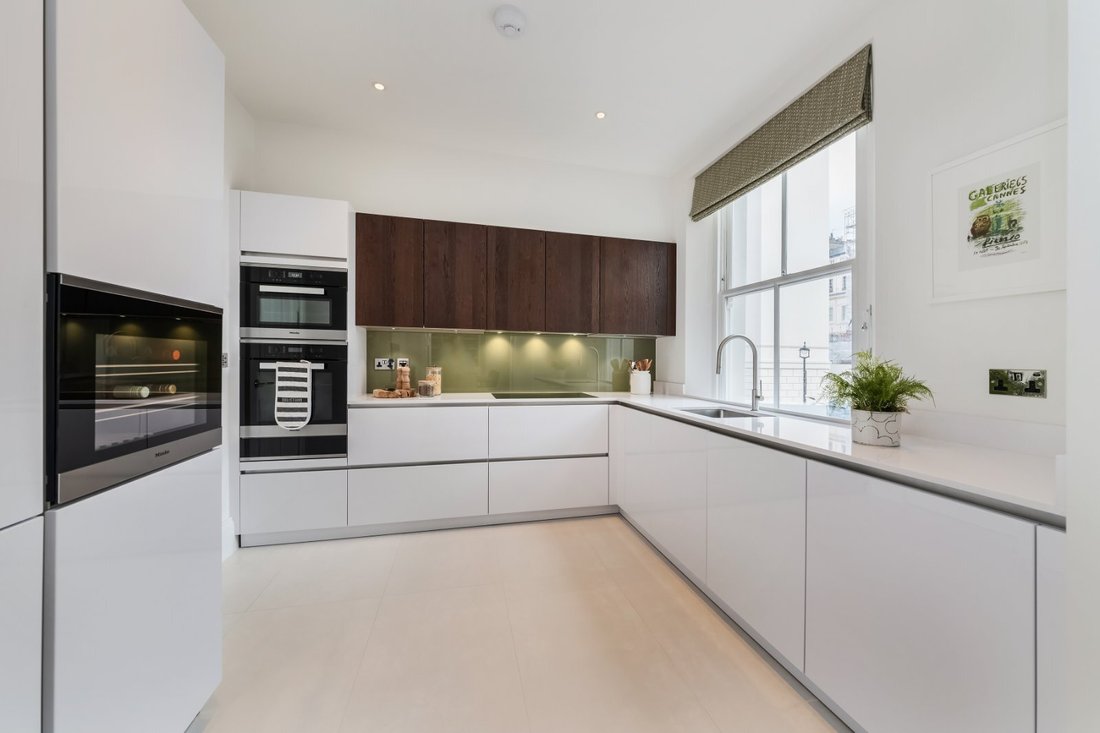 Apartment in Belgravia, Westminster, England 5 - 16720076