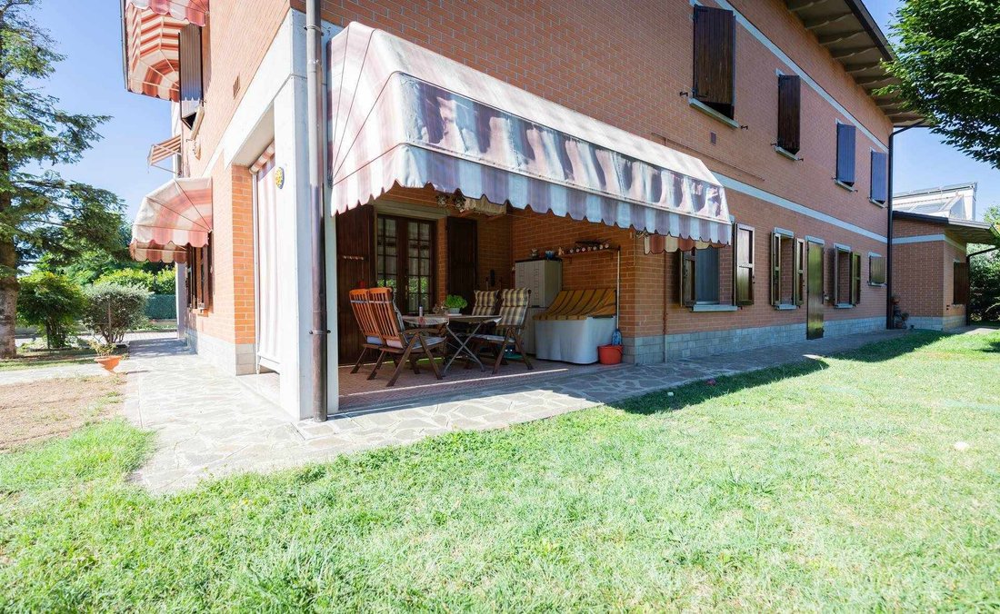 House in Campogalliano, Emilia-Romagna, Italy 3 - 16723432