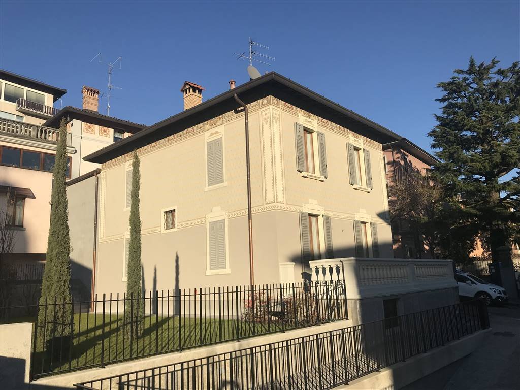 Villa in Clusone, Lombardy, Italy 1 - 16722866