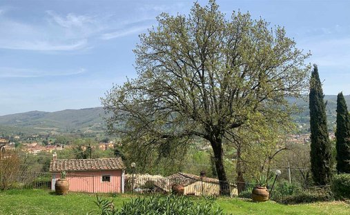 Millennial Castle In The Hills Of Arezzo