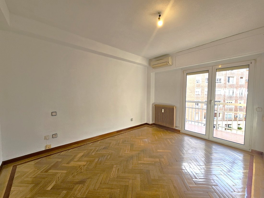Apartment in Chamberi, Madrid, Spain 2 - 16725176