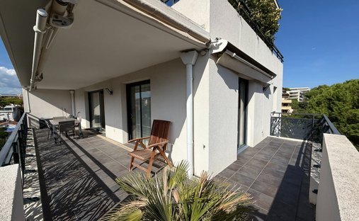 Wohnung in La Colle, Antibes, Frankreich 1