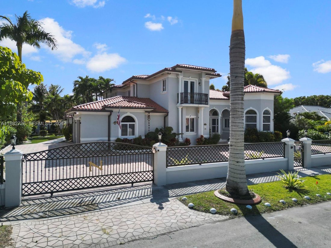 House in Miami, Florida, United States 2 - 16636088