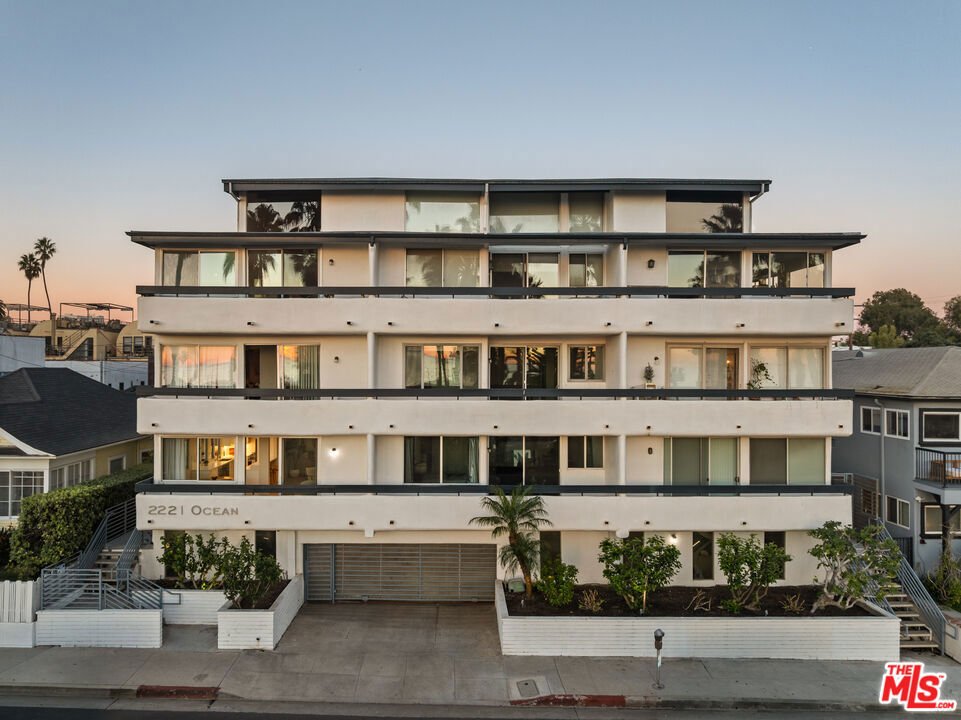 Condo in Santa Monica, California, United States 3 - 16728271