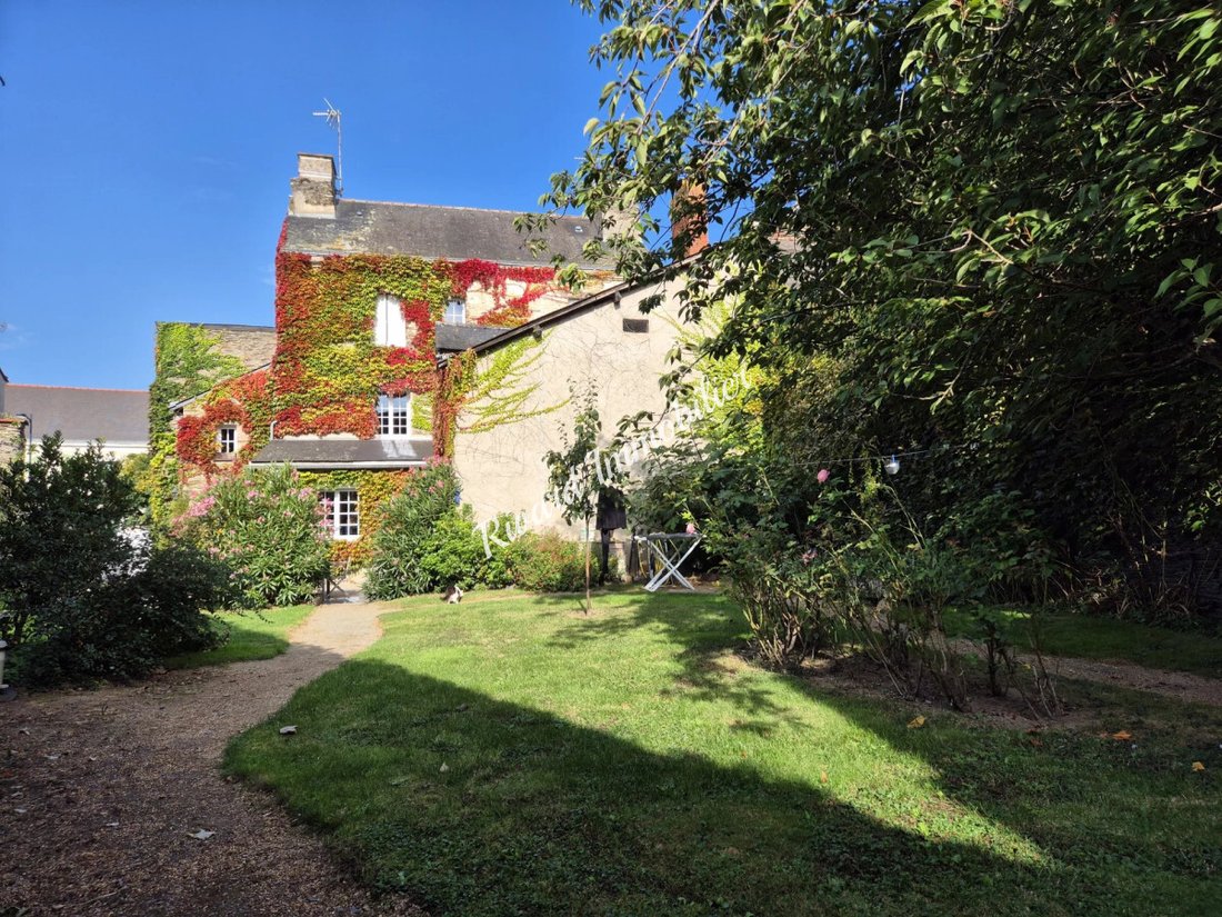 House in Le Lion-d'Angers, Pays de la Loire, France 2 - 16728136