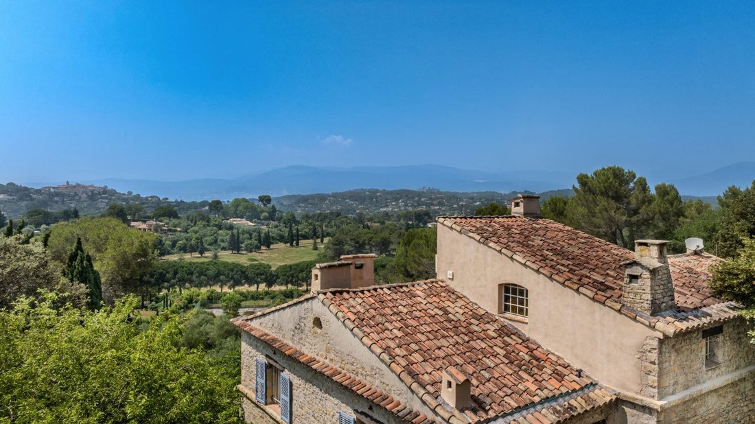 Villa in Mougins, Provence-Alpes-Côte d'Azur, France 4 - 16728268