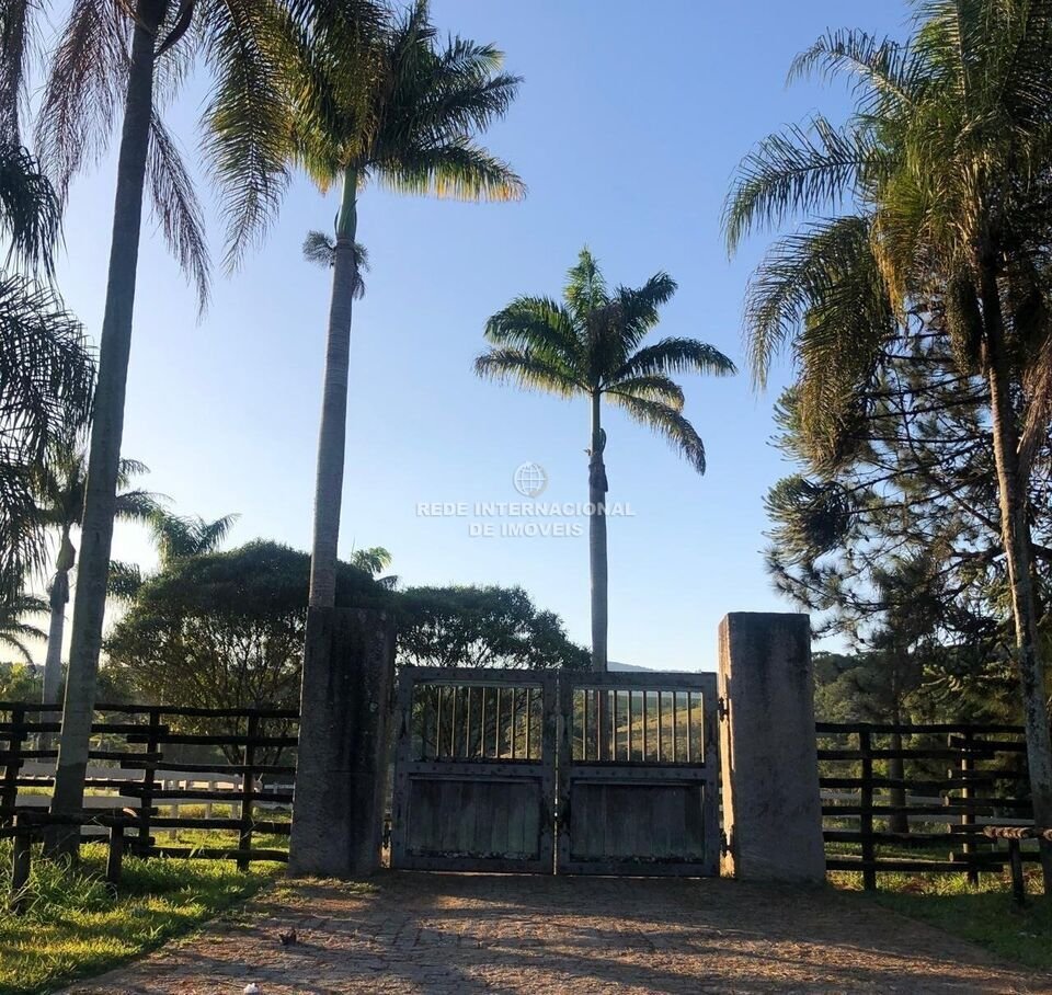 Corps de ferme à Itatiba, São Paulo, Brésil 2 - 16178492