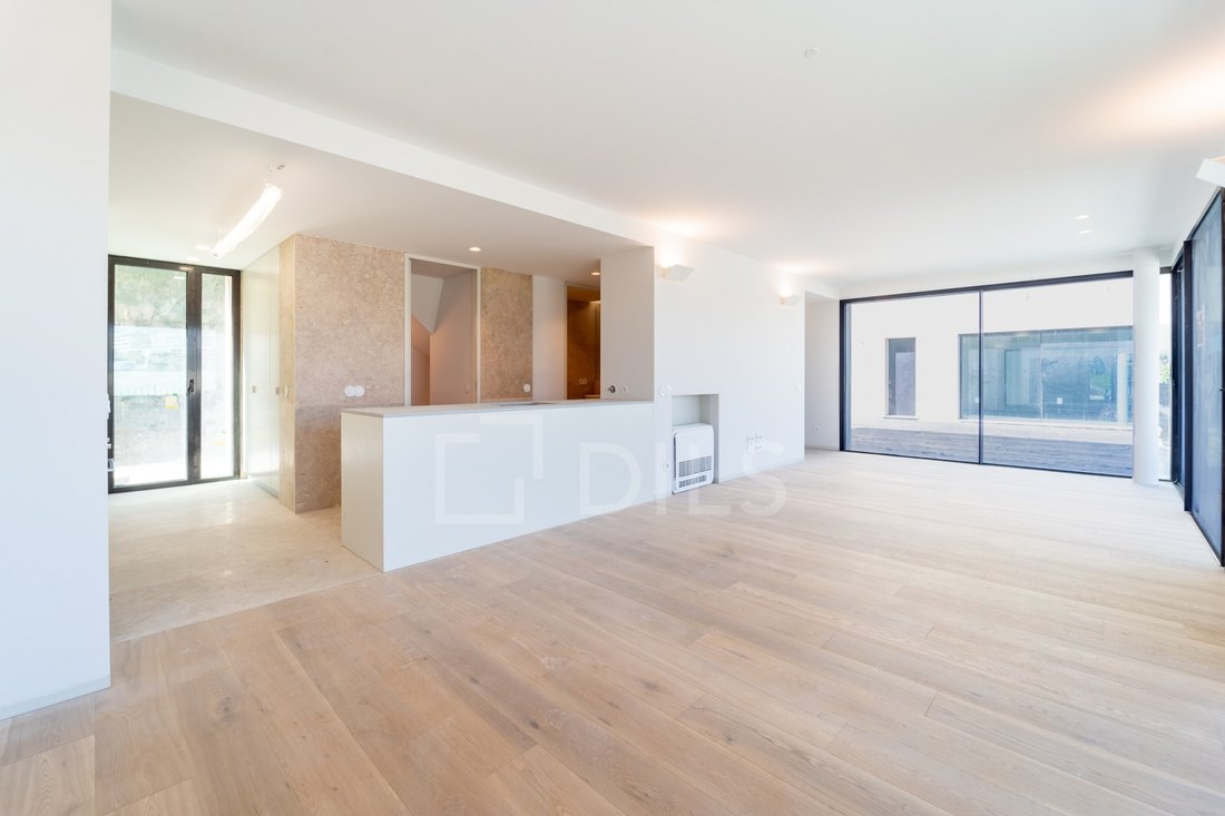 Apartment in Santa Marinha e Sao Pedro da Afurada, Porto District, Portugal 1 - 14137545