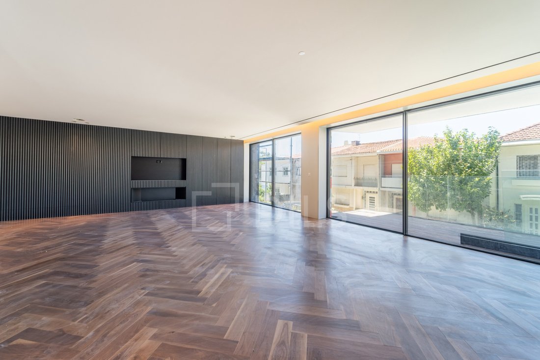 Apartamento en Lordelo do Ouro y Massarelos, Distrito de Oporto, Portugal 2 - 13543594