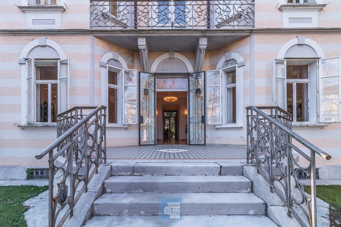 Villa a Centro, Gorizia, Friuli-Venezia Giulia 2 - 16729445