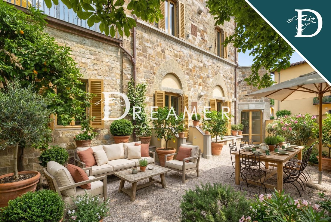 Villa in Center, Florence, Tuscany 2 - 15965428