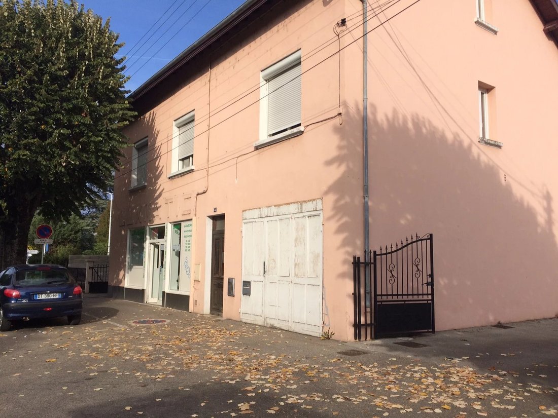 Estate in Centre Ville, Bourg-en-Bresse, France 2 - 16729496