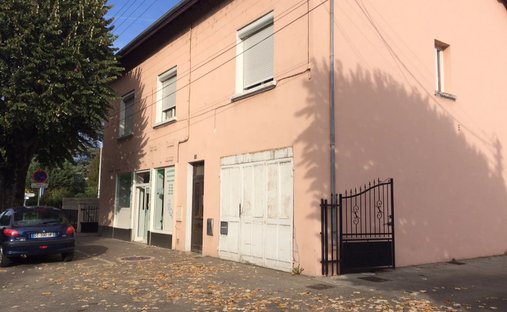 Castle for Sale in Bourg-en-Bresse, Auvergne-Rhône-Alpes, France