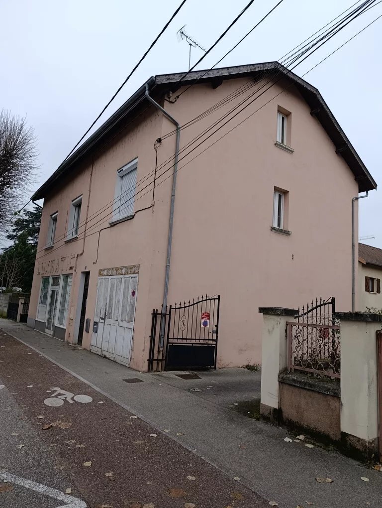 Estate in Centre Ville, Bourg-en-Bresse, France 5 - 16729496