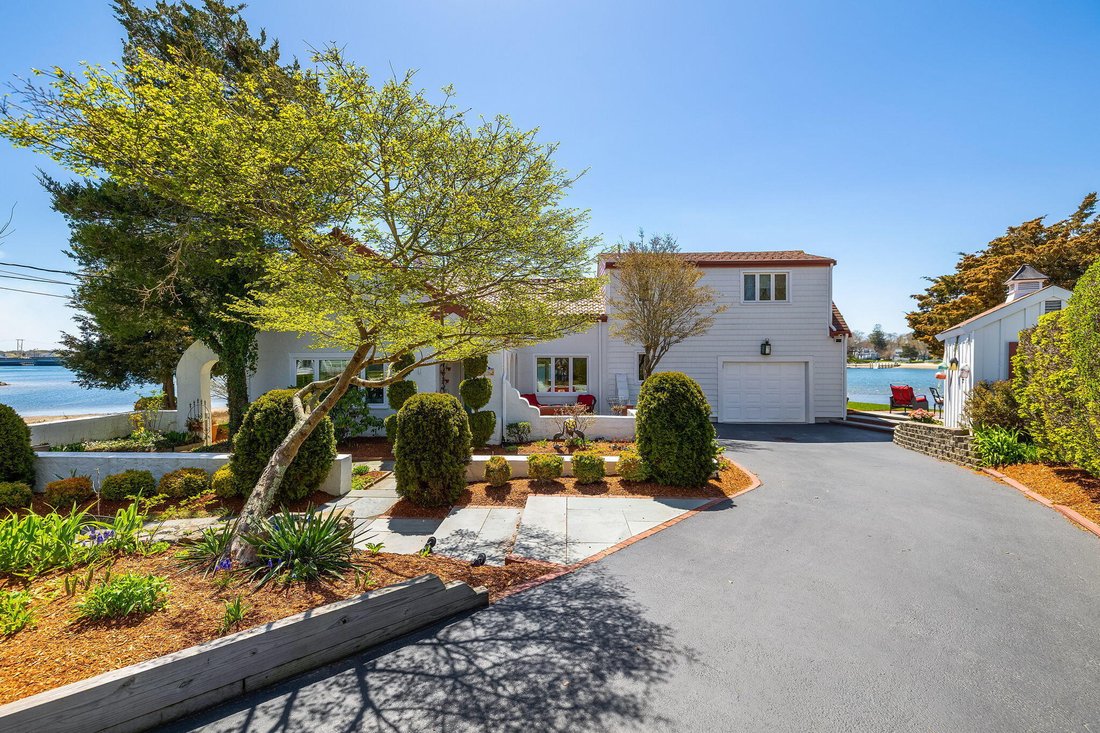 House in Bourne, Massachusetts, United States 2 - 16729912