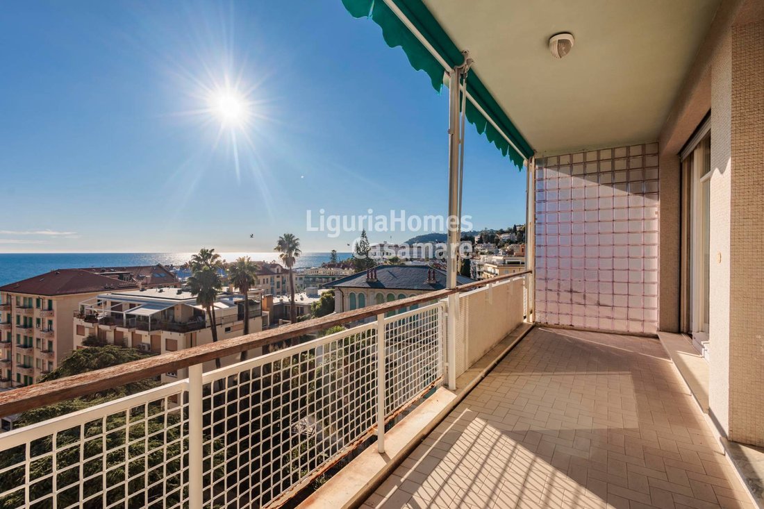 Apartment in Historic Center, Sanremo, Liguria 3 - 13291602
