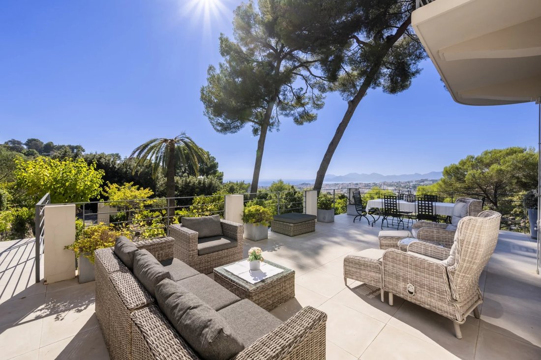 Villa in Collines, Le Cannet, France 2 - 16729497