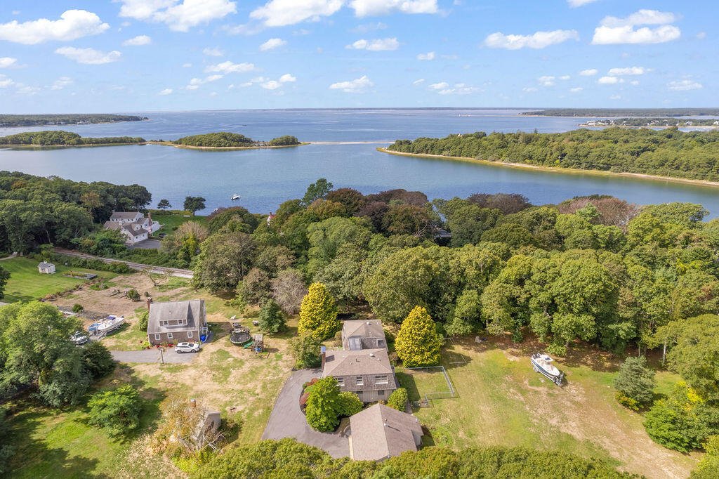 House in Bourne, Massachusetts, United States 2 - 16730004