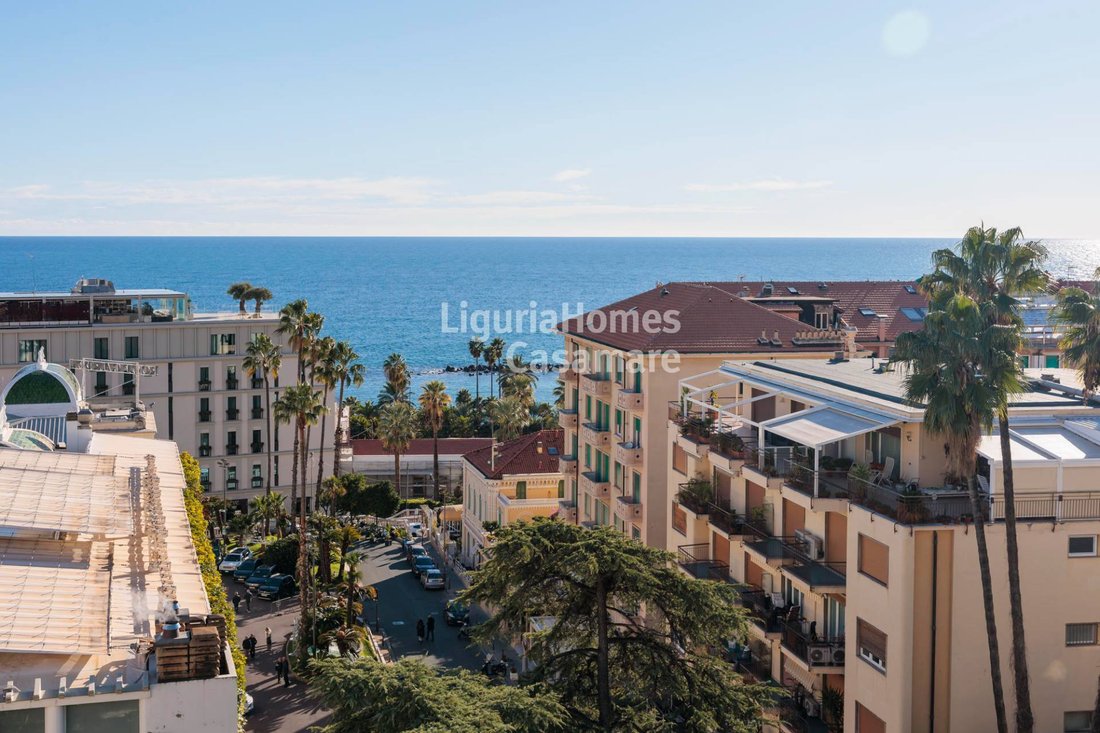 Apartment in Historic Center, Sanremo, Liguria 1 - 13291602
